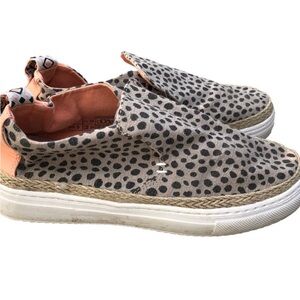 Hey Dude Peyton Cheetah Slip On Shoes. Size 7.